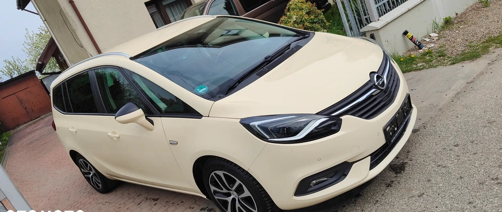 Opel Zafira cena 34999 przebieg: 272000, rok produkcji 2018 z Kraków małe 92